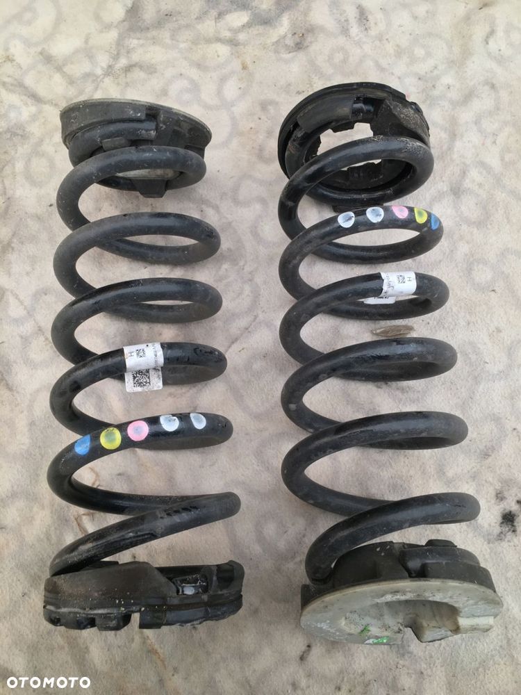 DISCOVERY SPORT L550 LIFT SPRĘŻYNA TYŁ - 2