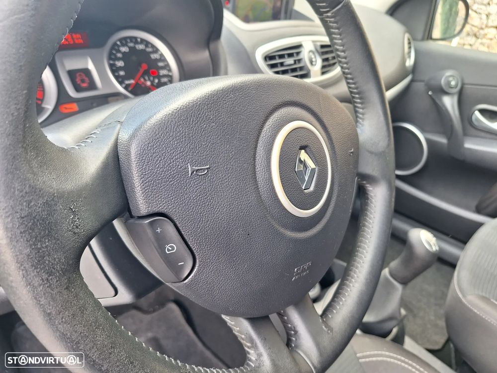 Renault Clio 1.5 dCi Dynamique 98g - 23