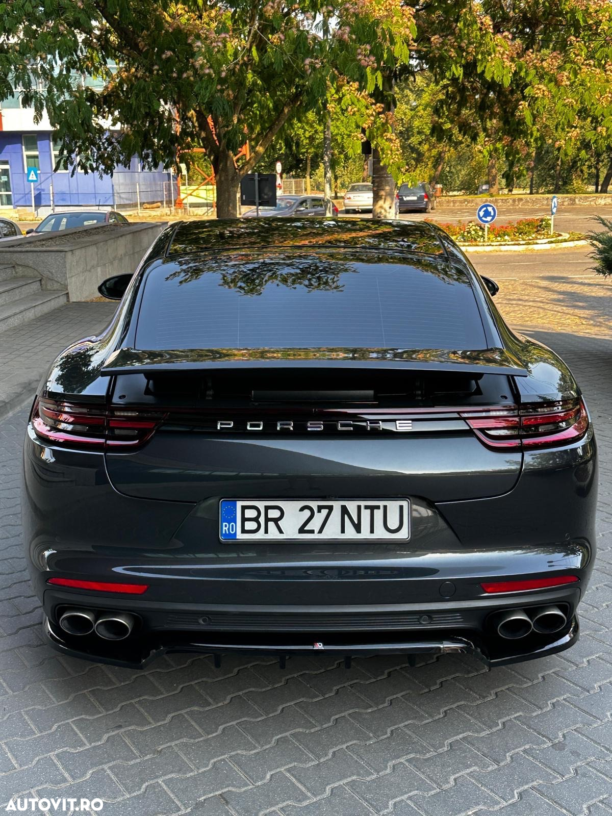 Porsche Panamera 4S - 6