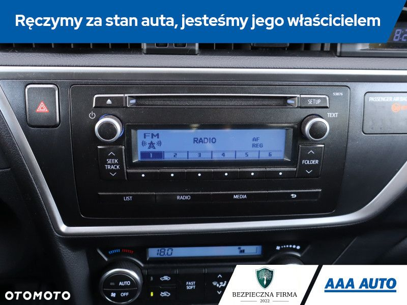 Toyota Auris - 16