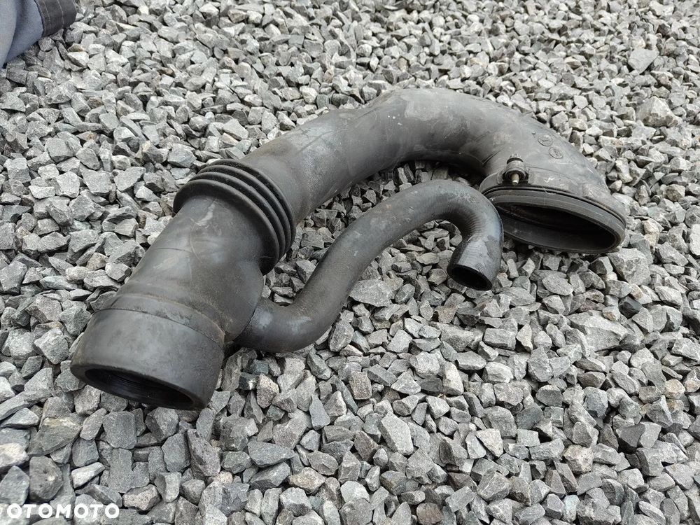 BMW E60 E61 2.5d 3.0d Wlot Powietrza Kolano Dolot 7786013  7792090 - 4