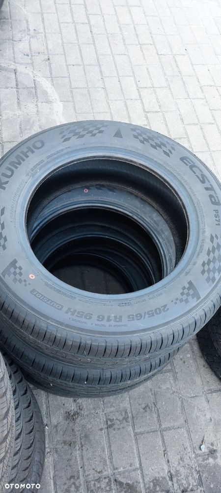 Komplet opon letnich Kumho Ecsta PS71 205/65 R16 95 H - 2
