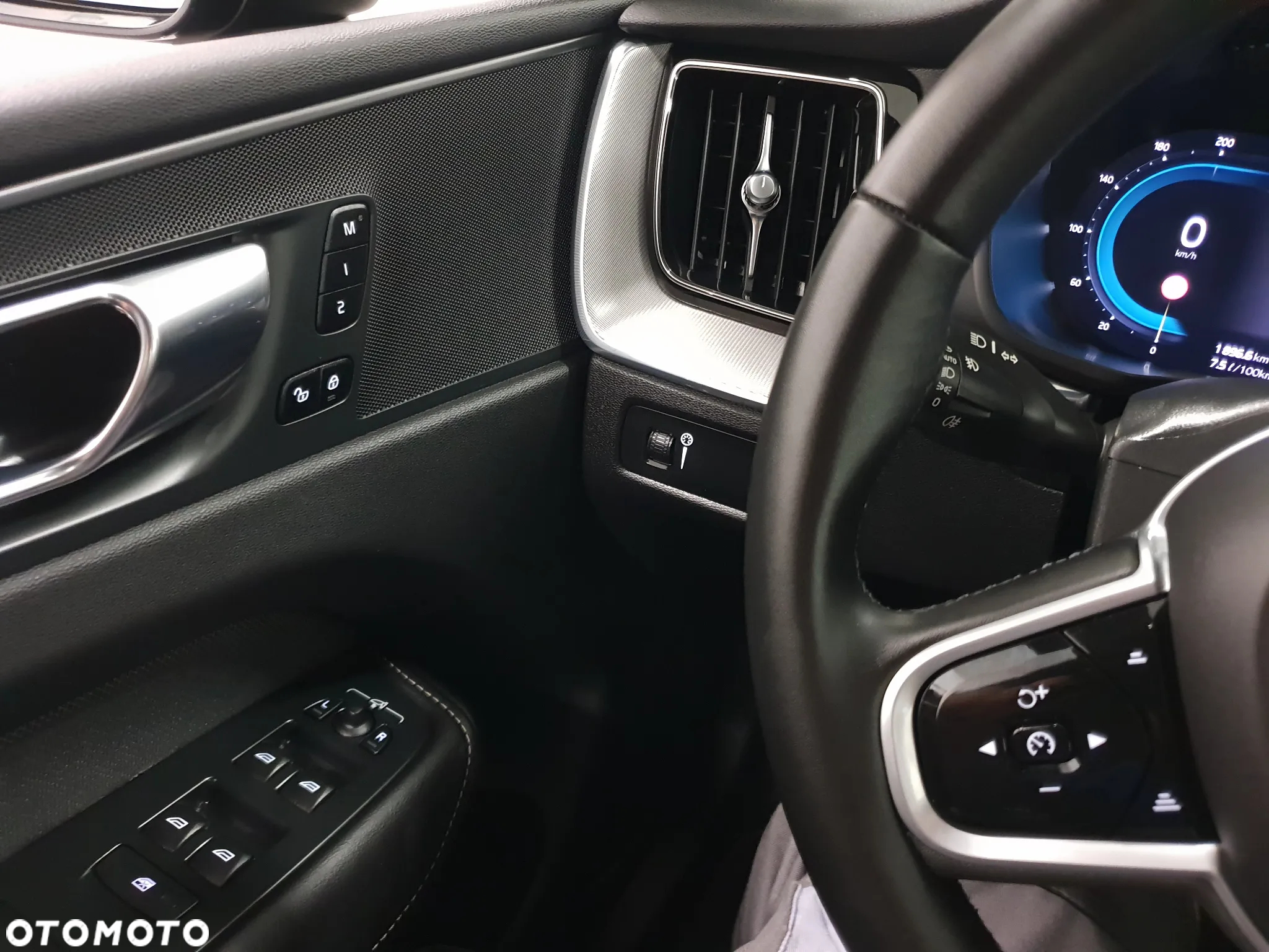 Volvo XC 60 B4 D Geartronic RDesign - 33
