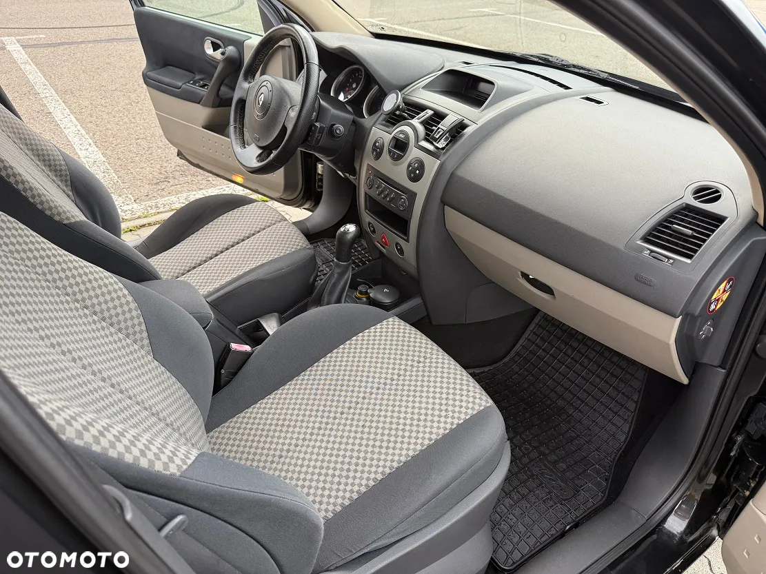Renault Megane 1.6 Authentique - 12