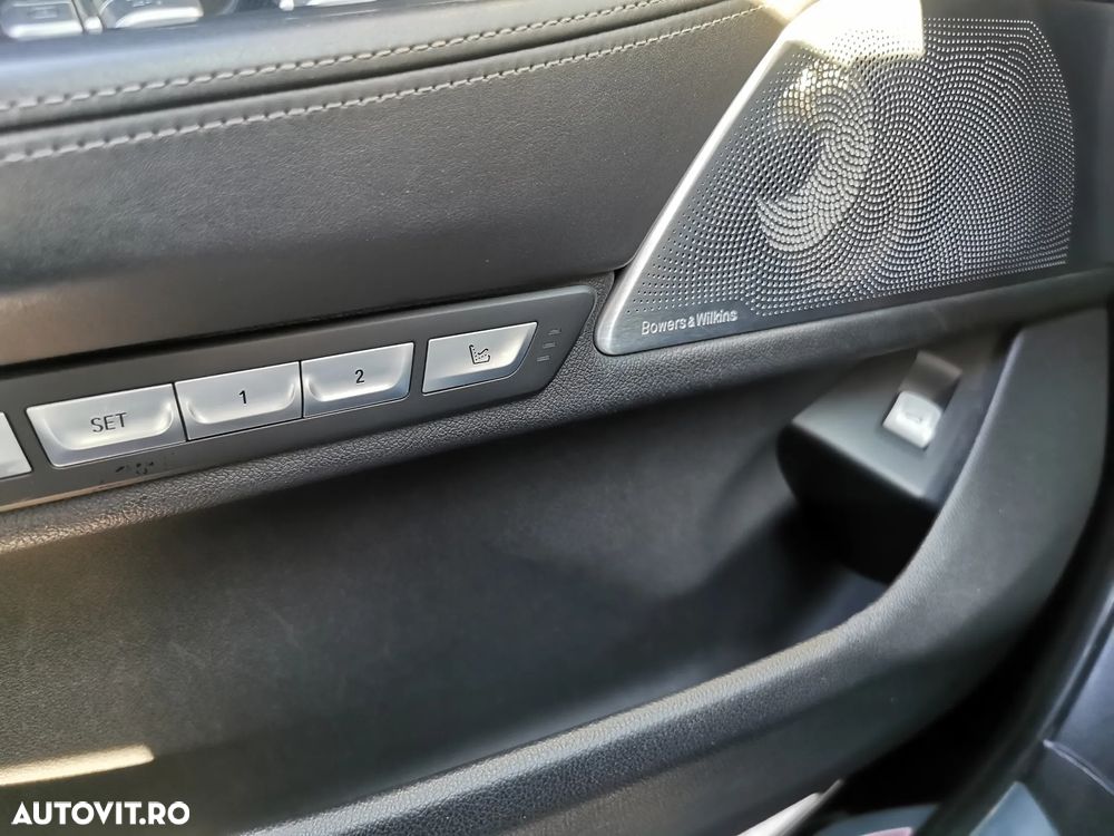 BMW Seria 7 750Ld xDrive - 30