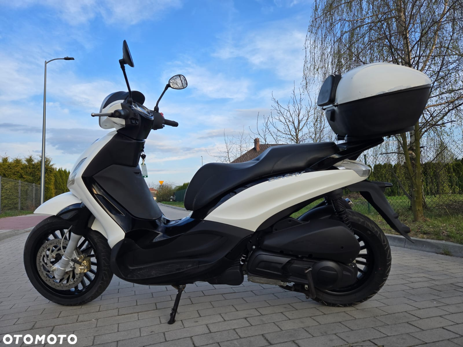 Piaggio Beverly - 2