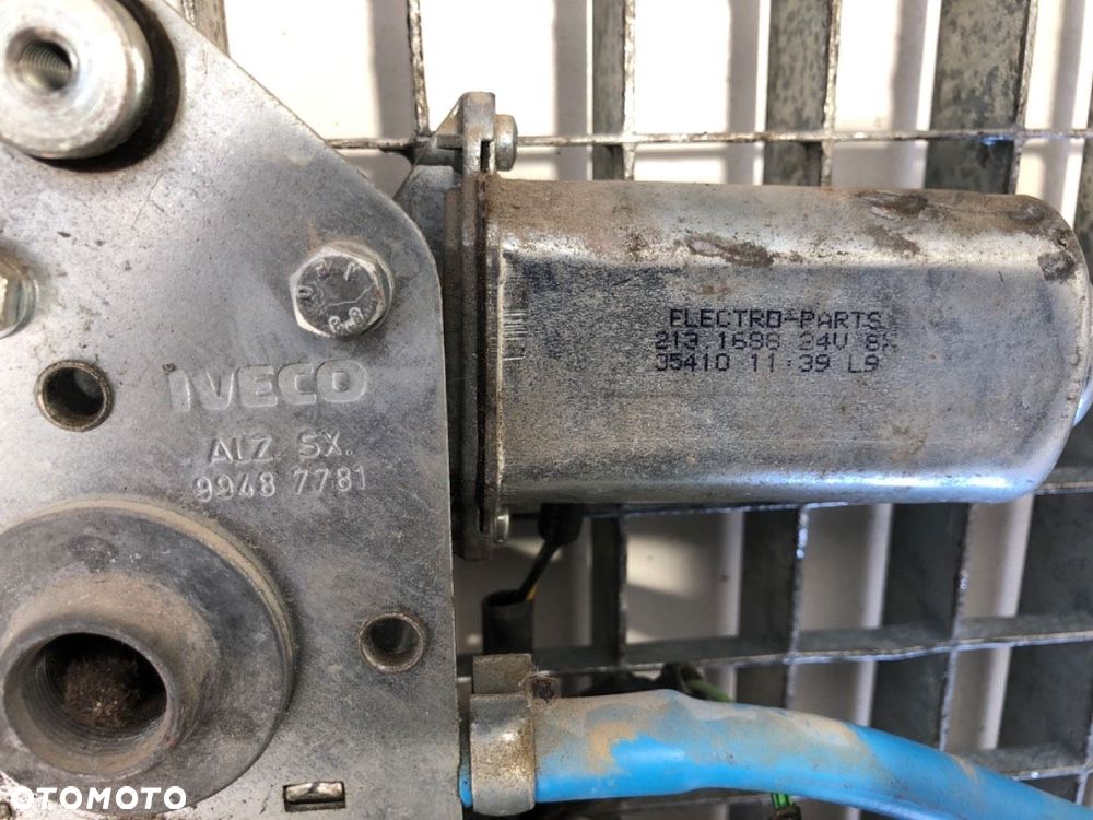 PODNOŚNIK SZYBY LEWY PRZÓD  IVECO STRALIS I 2002 - 2022 AS 260S48 353 kW [480 KM] 6x2/4 2002 - 6