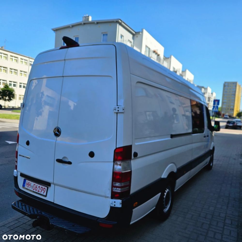 Mercedes-Benz Sprinter - 4