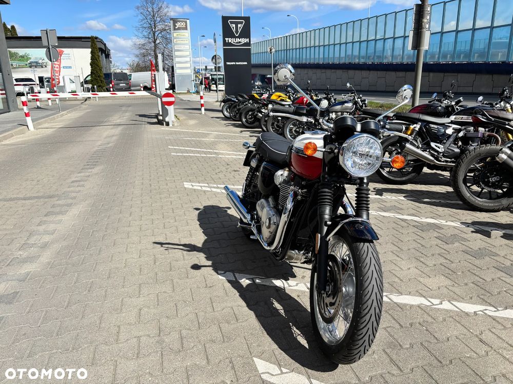 Triumph Bonneville - 15