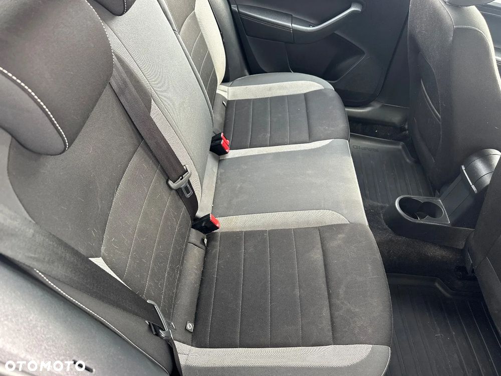 Skoda RAPID 1.6 TDI DPF Active - 23