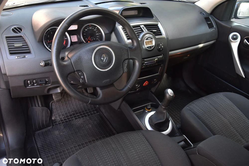 Renault Megane 1.6 16V Dynamique - 10