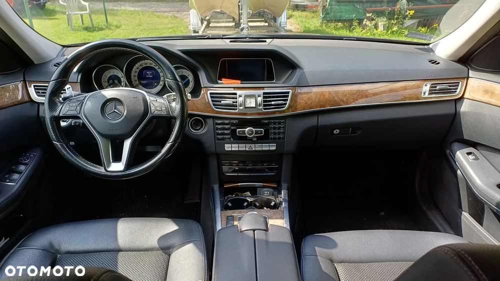 Mercedes-Benz Klasa E 220 BlueTEC 7G-TRONIC Classic - 4