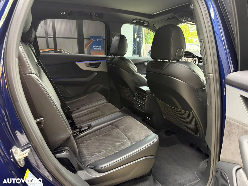 Audi Q7 3.0 55 TFSIe quattro Tiptronic S Line - 32