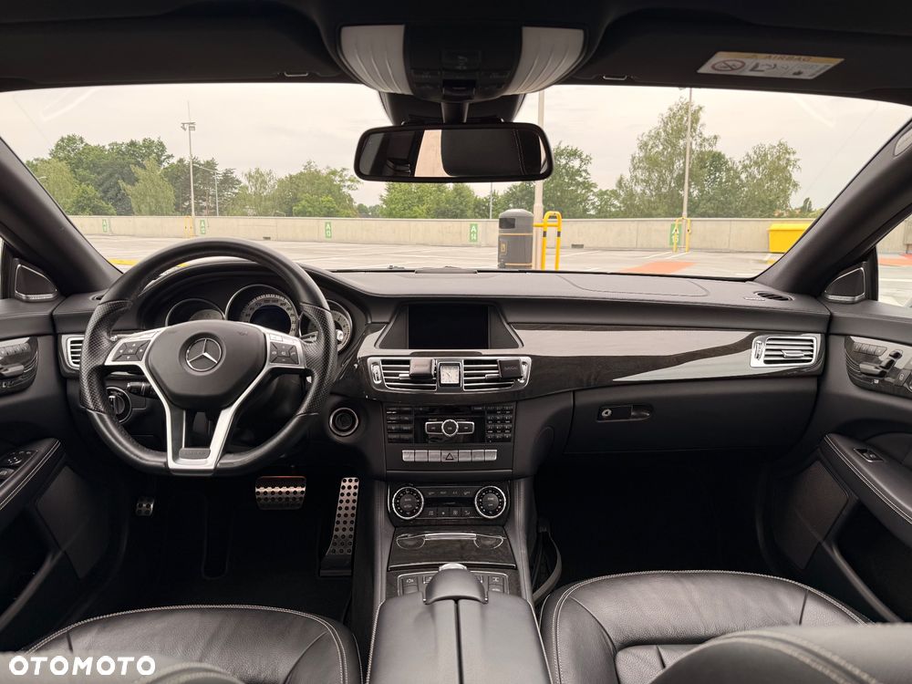 Mercedes-Benz CLS 500 4-Matic 7G-TRONIC - 25
