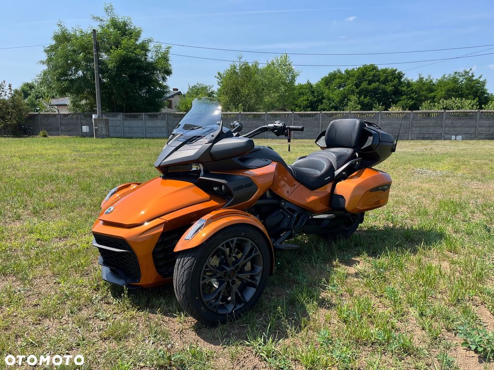 Can-Am Spyder - 1