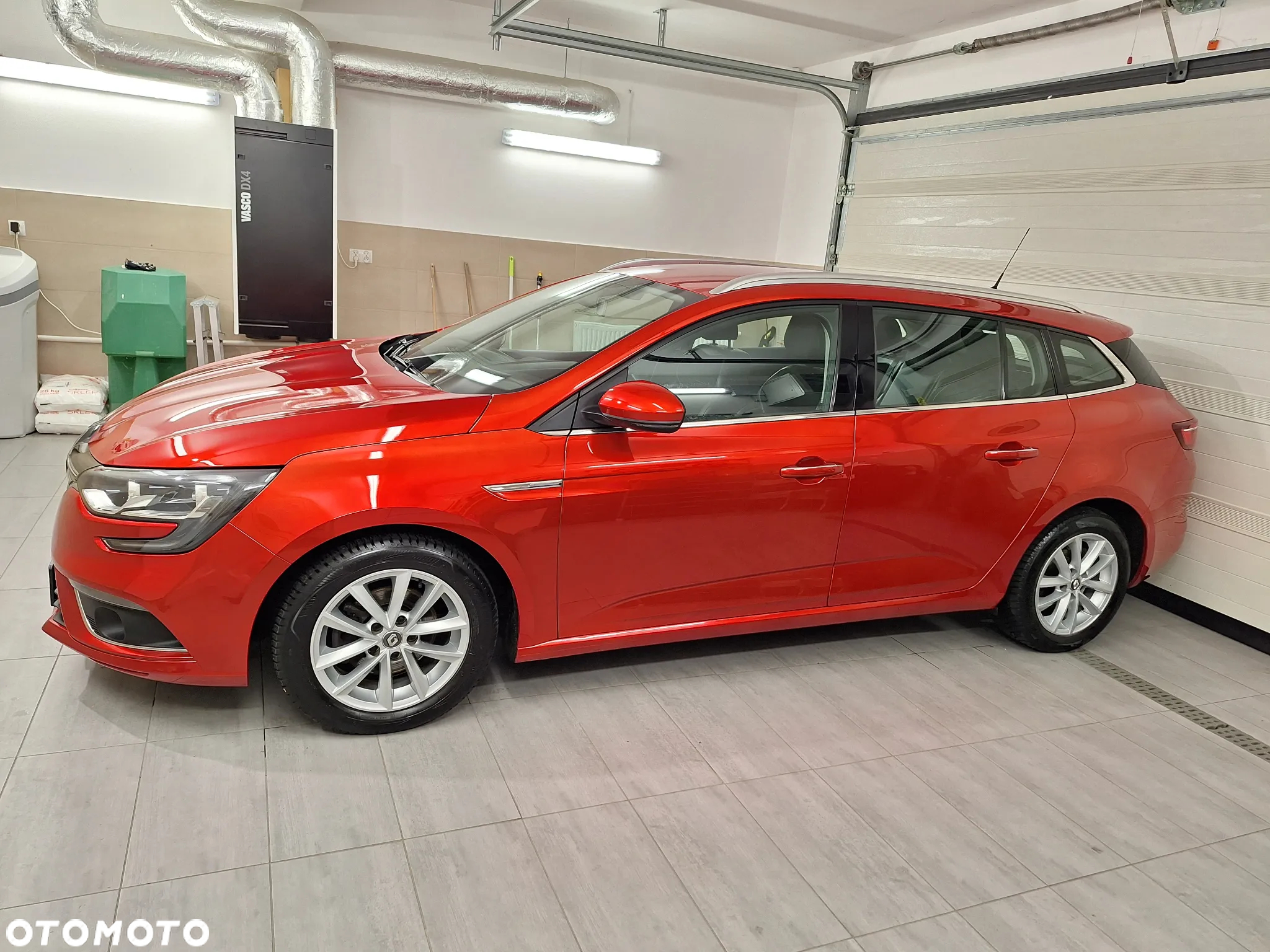Renault Megane ENERGY TCe 130 BUSINESS - 6