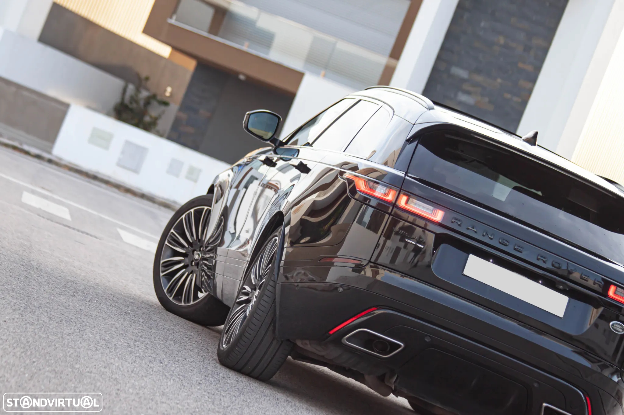 Land Rover Range Rover Velar 3.0 D R-Dynamic HSE - 13