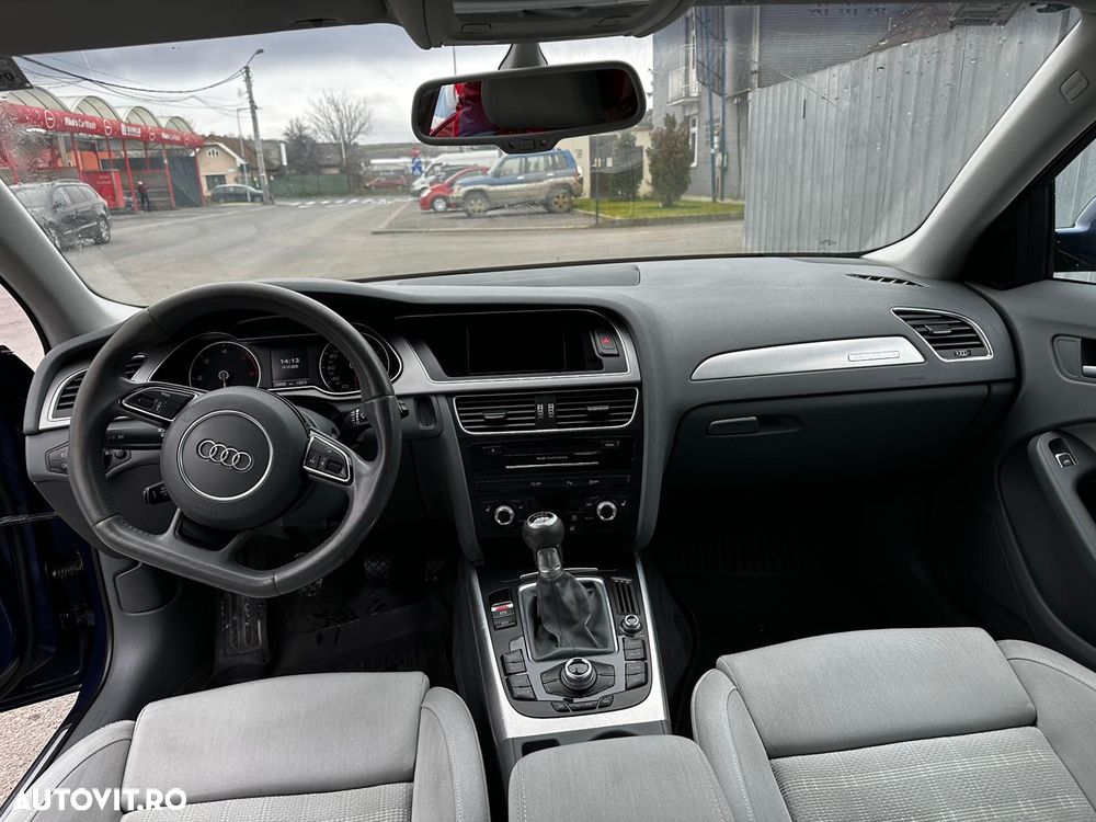 Audi A4 Avant 2.0 TDI DPF quattro S line Sportpaket - 7