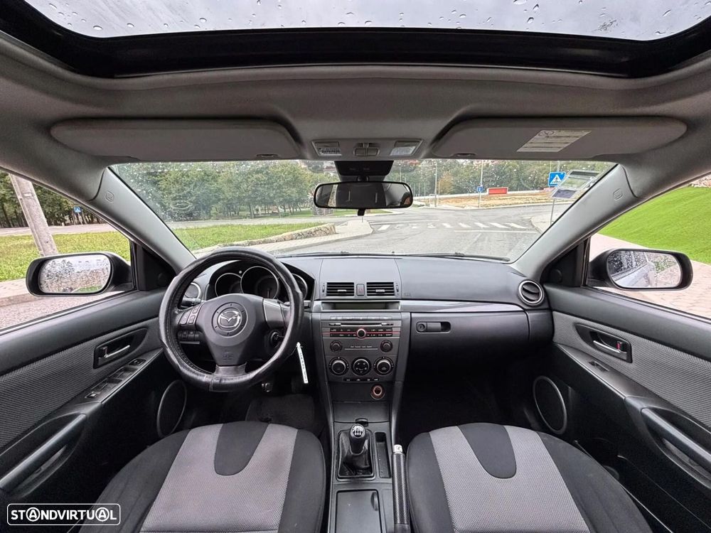 Mazda 3 Hatchback - 15