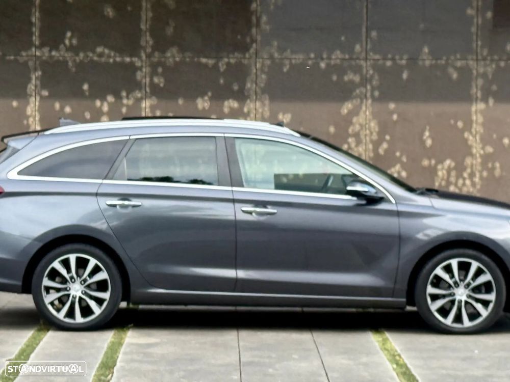 Hyundai i30 SW - 14