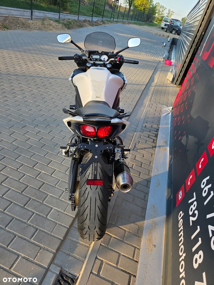 Yamaha FZ8 - 33