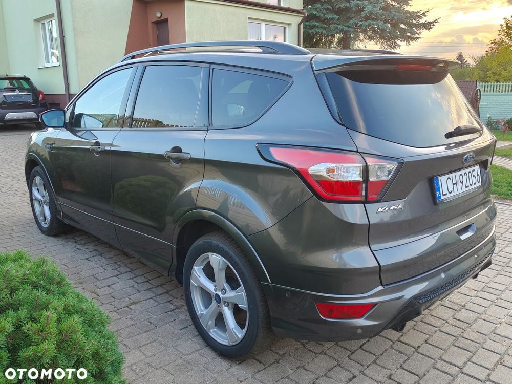 Ford Kuga 1.5 EcoBoost 2x4 ST-Line - 6