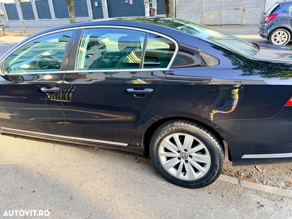 Volkswagen Passat 2.0 TDI BlueMotion Tehnology Comfortline - 9
