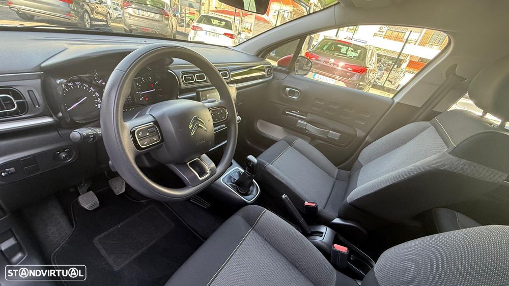 Citroën C3 1.2 PureTech Shine - 28