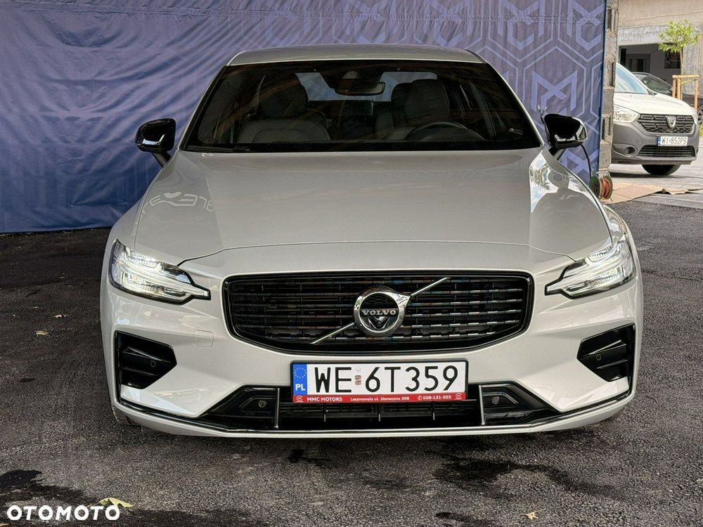 Volvo S60 B4 B R-Design - 4