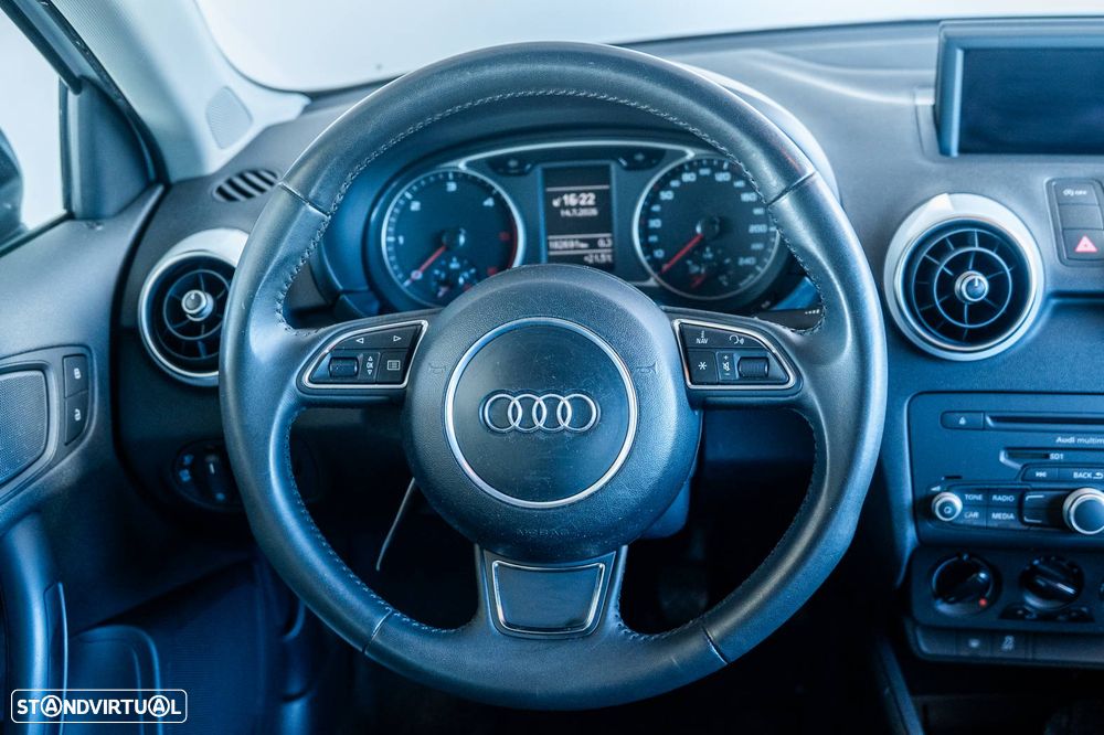 Audi A1 Sportback 1.6 TDI S-line - 13