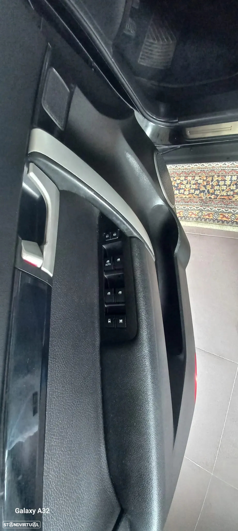 Chevrolet Captiva 2.2 VCDi Seven 164g 7L - 32