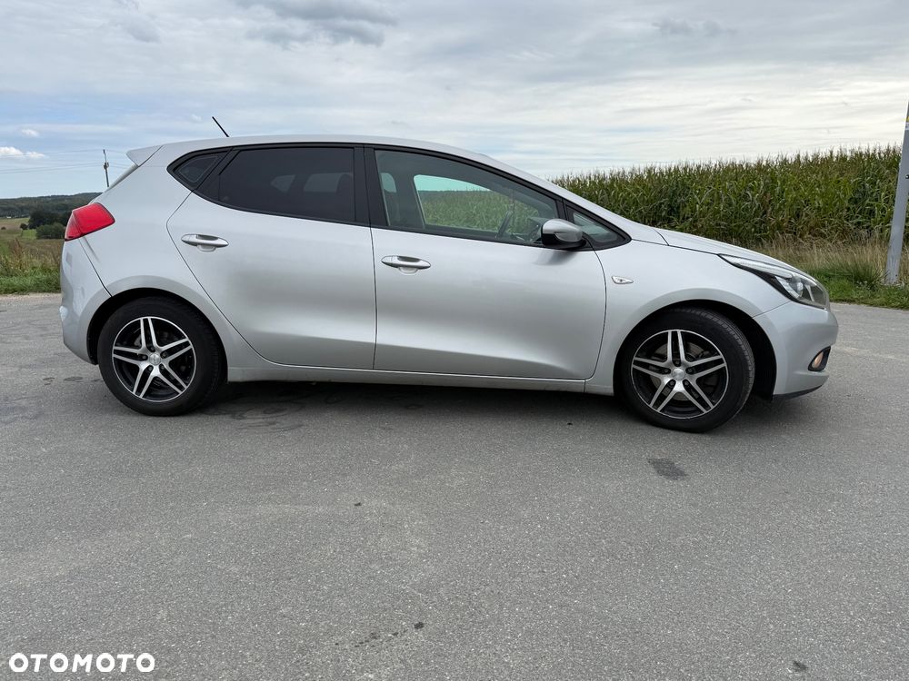Kia Ceed 1.6 CRDi M - 11