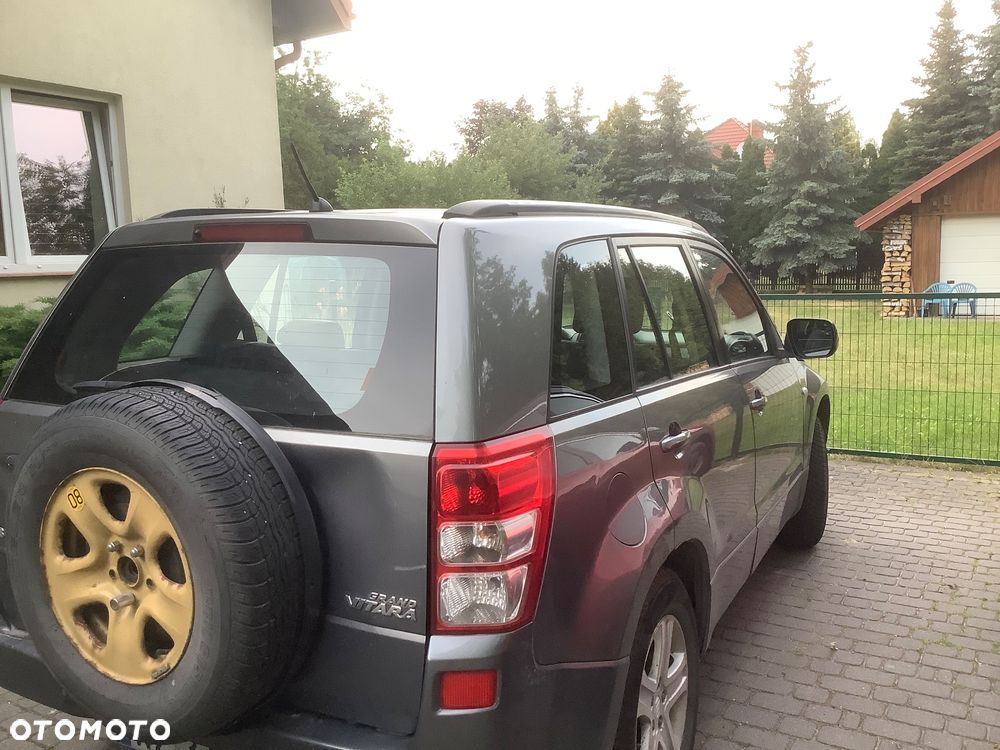 Suzuki Grand Vitara 2.0 De Luxe - 3