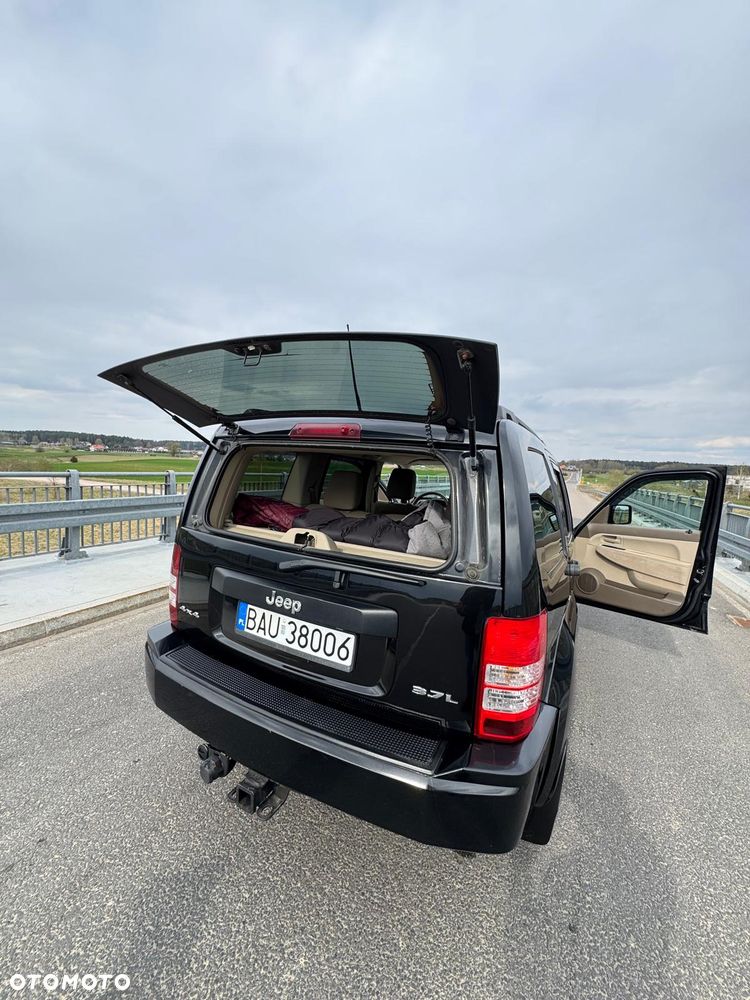 Jeep Liberty 3.7 4x4 - 29