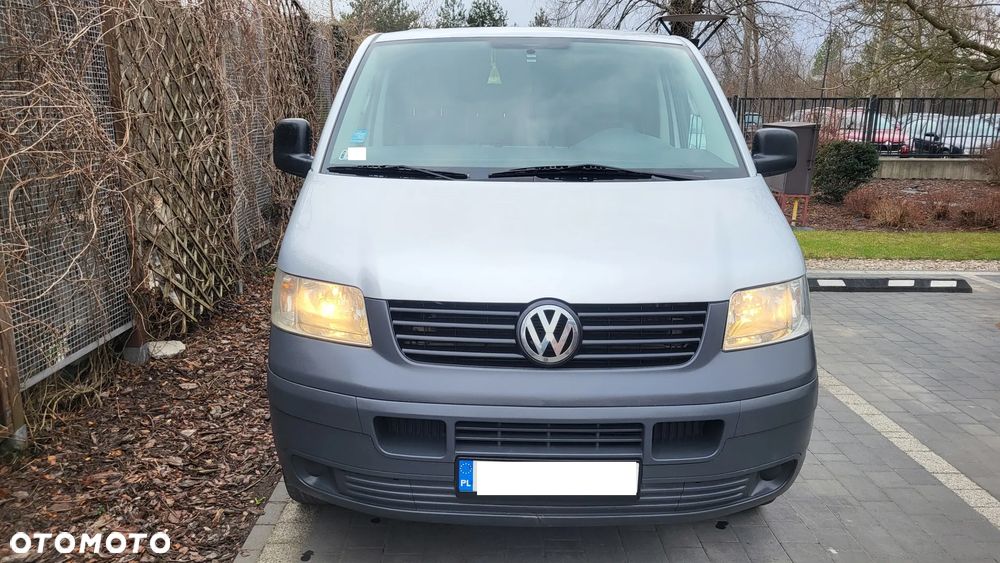 Volkswagen Transporter - 1