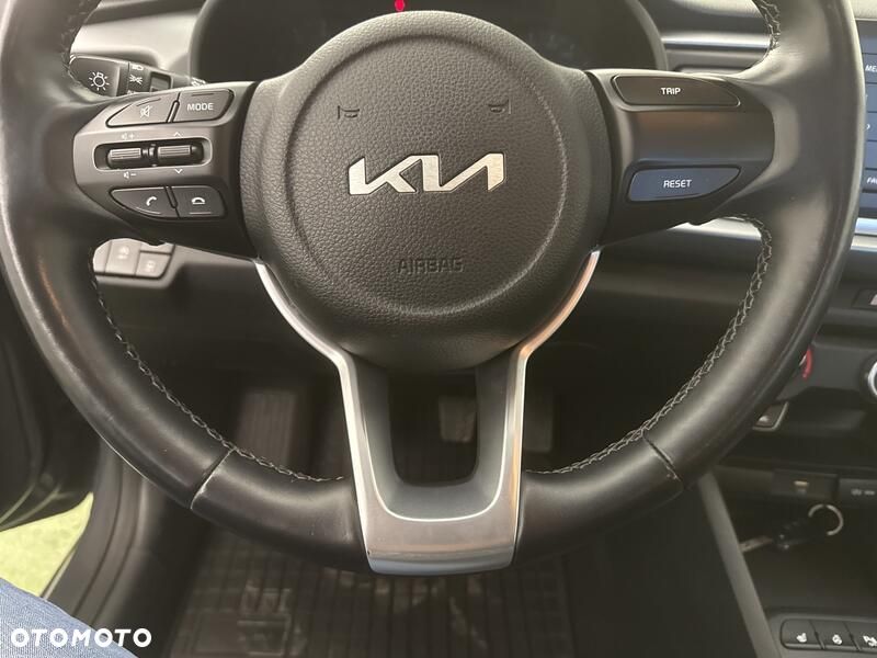 Kia Rio 1.2 M - 13