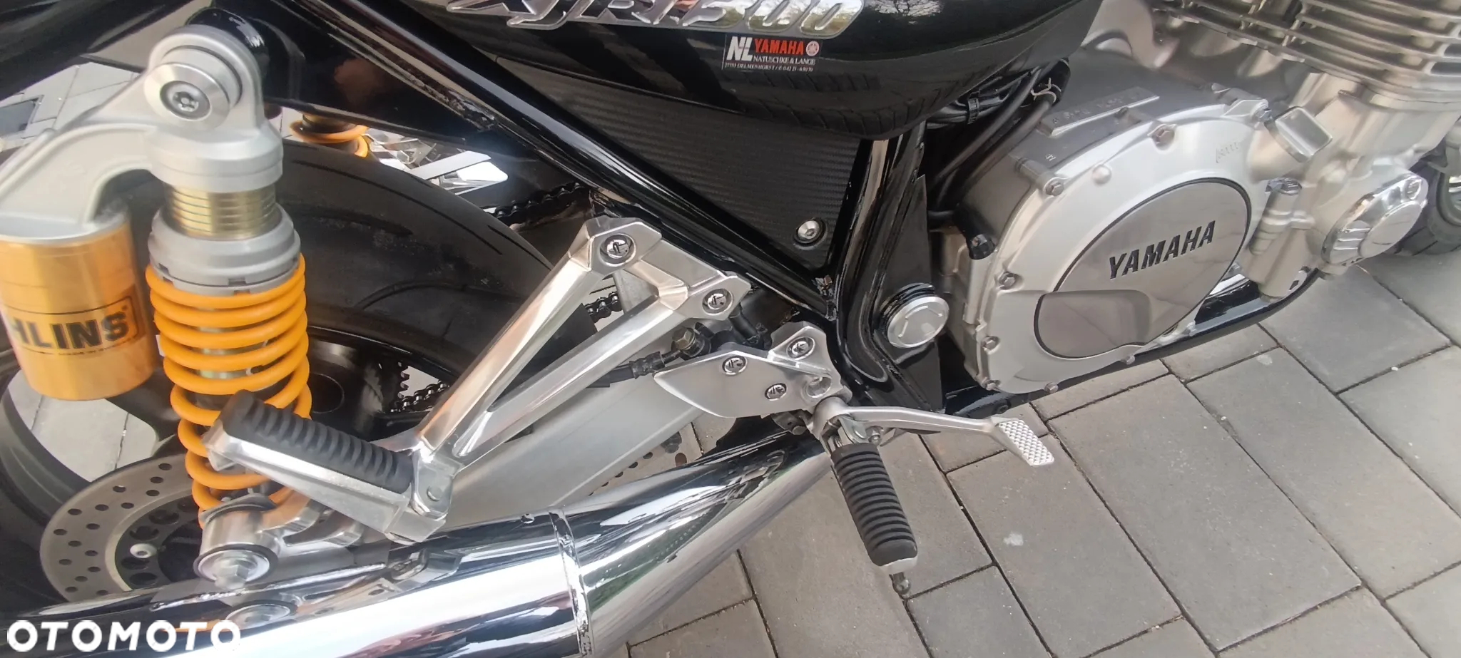 Yamaha XJR - 24