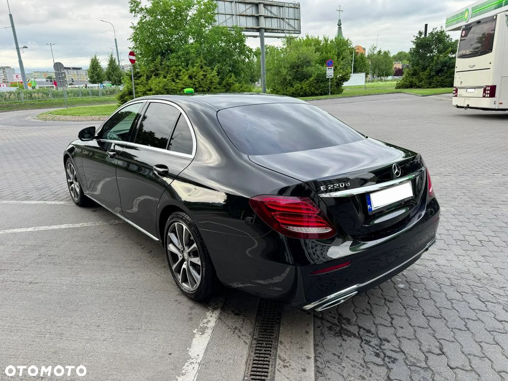 Mercedes-Benz Klasa E 220 d 9G-TRONIC - 4