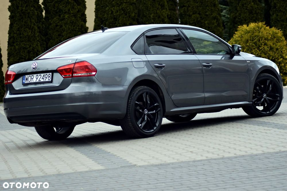 Volkswagen Passat - 21