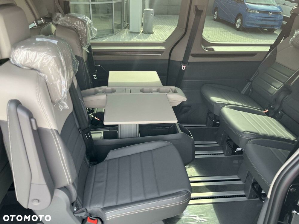 Volkswagen Multivan - 15