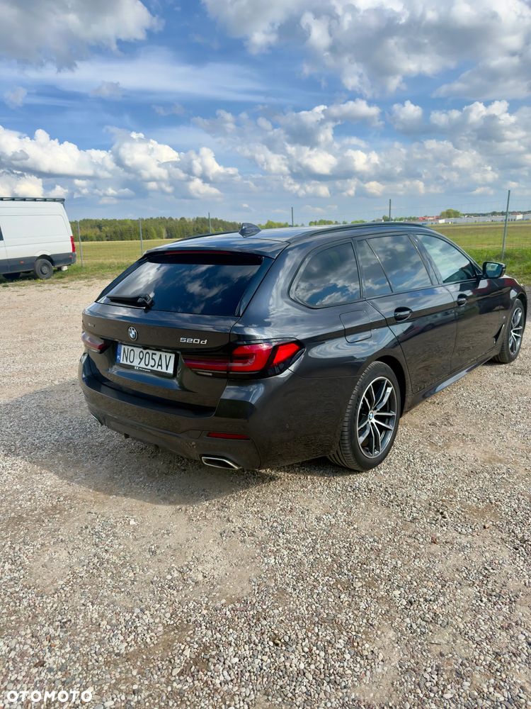 BMW Seria 5 520d xDrive MHEV Sport Line sport - 2