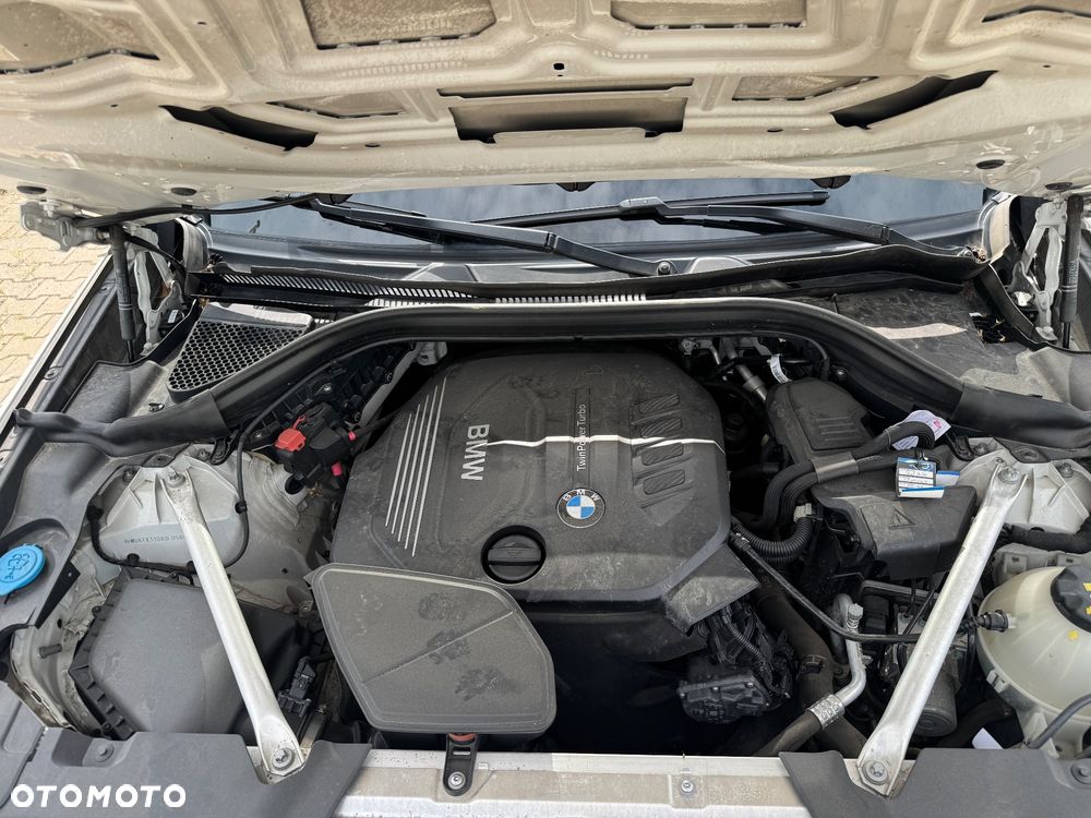 BMW X3 xDrive20d - 14