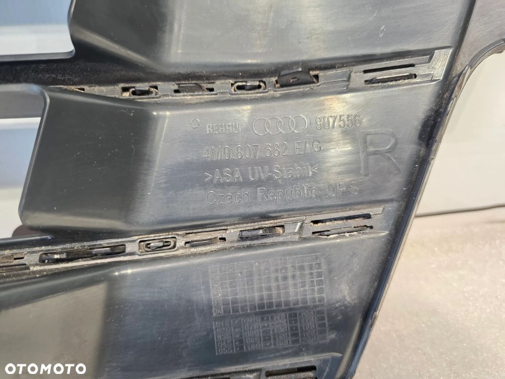 AUDI Q7 II 4M0 14- S-LINE LEWA / PRAWA KRATKA BOCZNA ZDERZAKA PRZEDNIEGO PRZÓD NR 4M0807681E/G , 4M0807682E/G NR AUKCJI KB18 - 11