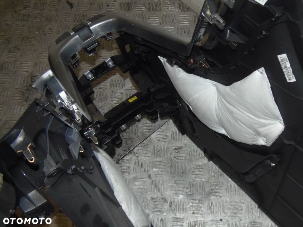 OPEL ANTARA LIFT 2013 PLASTIK OSŁONA TUNELU ŚRODKOWEGO - 3