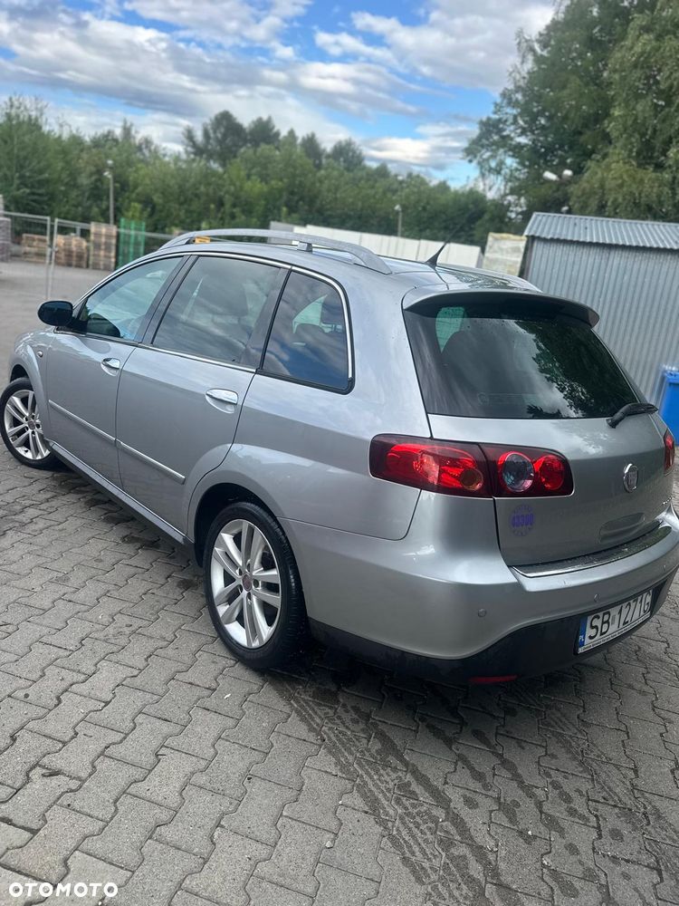 Fiat Croma 1.9JTD Dynamic - 2