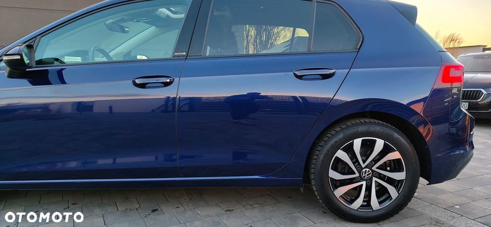 Volkswagen Golf - 11