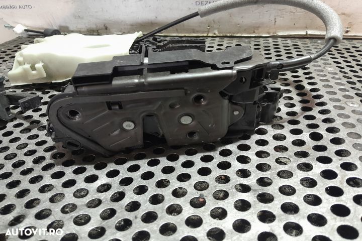 Broasca usa spate dreapta A6E-5TA839016E A6E-5TA839016E Skoda Octavia - 3