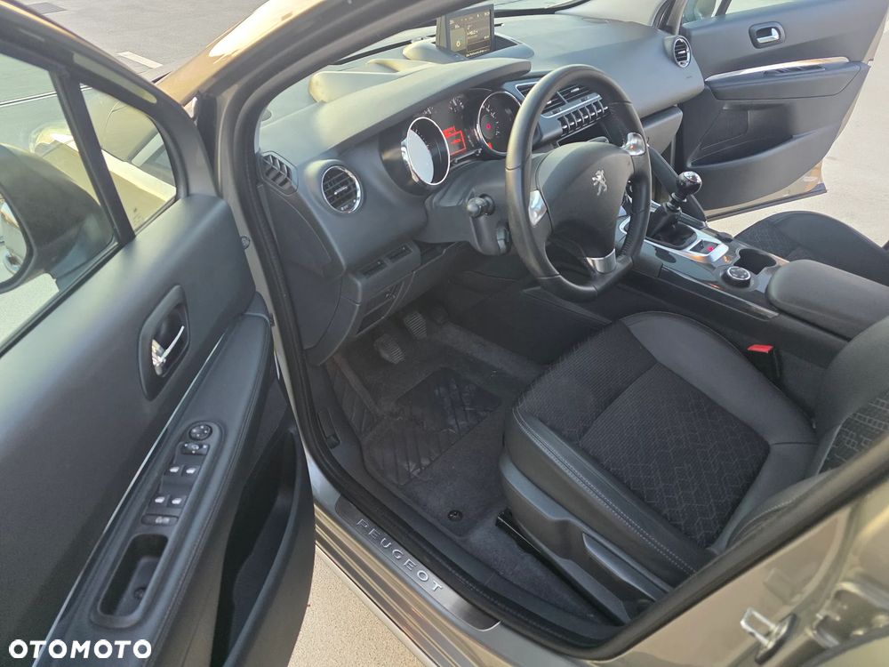 Peugeot 3008 HDi FAP 150 Allure - 9