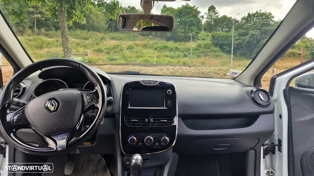 Renault Clio - 11