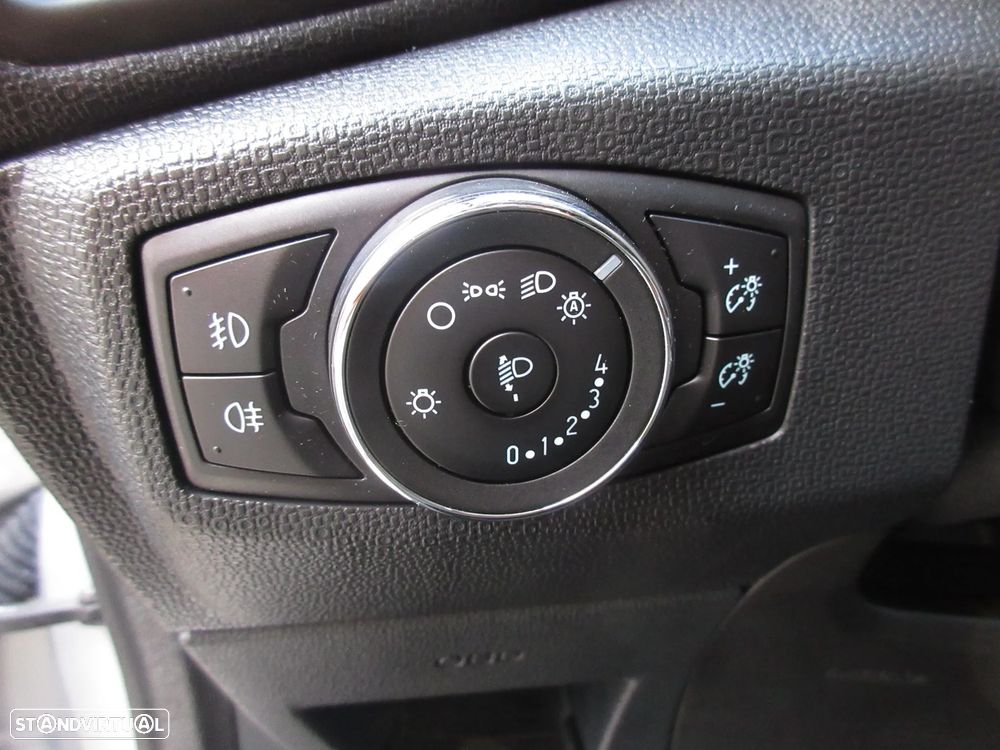 Ford EcoSport - 24